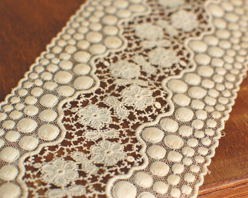 フランス　アンティーク　チュールレース　カラー フランス アンティークチュールレース 大判 | grenierplus