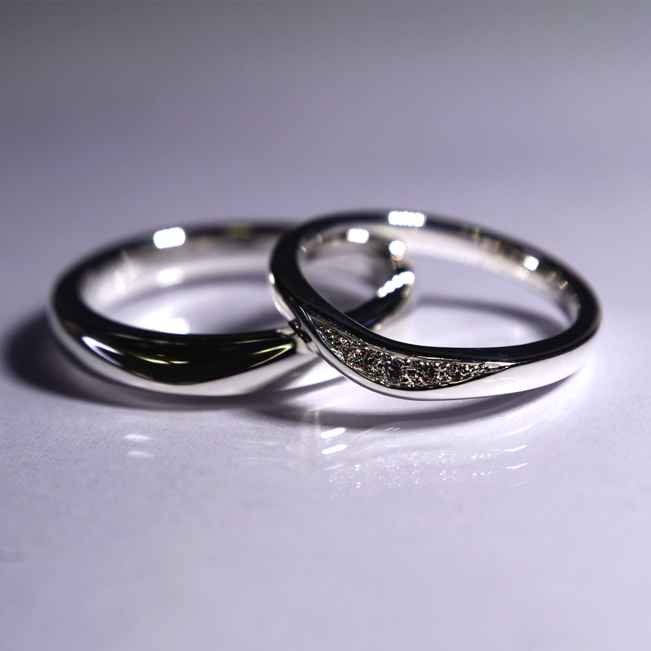 8指輪結婚指輪　婚約指輪　シンプル　ペアリング　18kプラチナ　人気モアサナイト