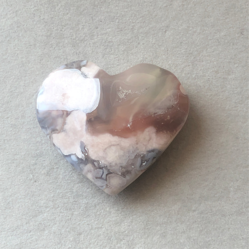 高品質 グリーン桜瑪瑙 ハート 握り石 置き石 sp② グリーン桜瑪瑙 ハート 握り石 置き石 ② - メルカリ