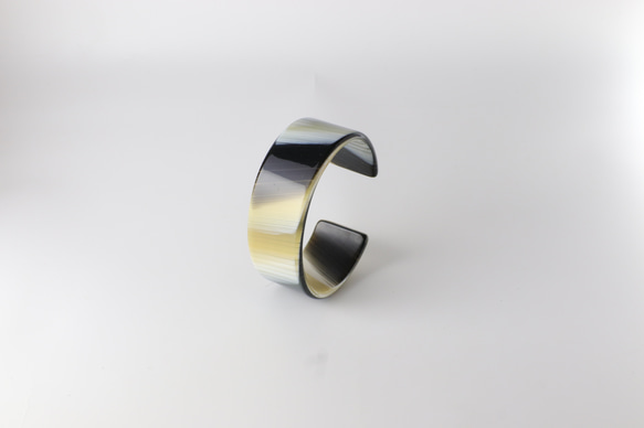 here's バングル(202 HORN BANGLE) ブレスレット 202 HORN BANGLE – h'eres