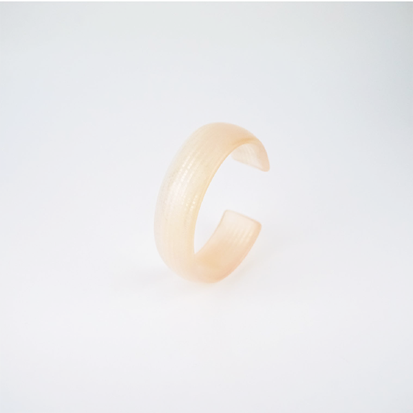 Bangle バングル＜Shell＞（L37 white Lame）