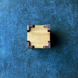 ペルシャの象嵌細工（寄木細工） 小箱　正方形 M （7ｃｍ）【ハータムカーリー141】 8枚目の画像