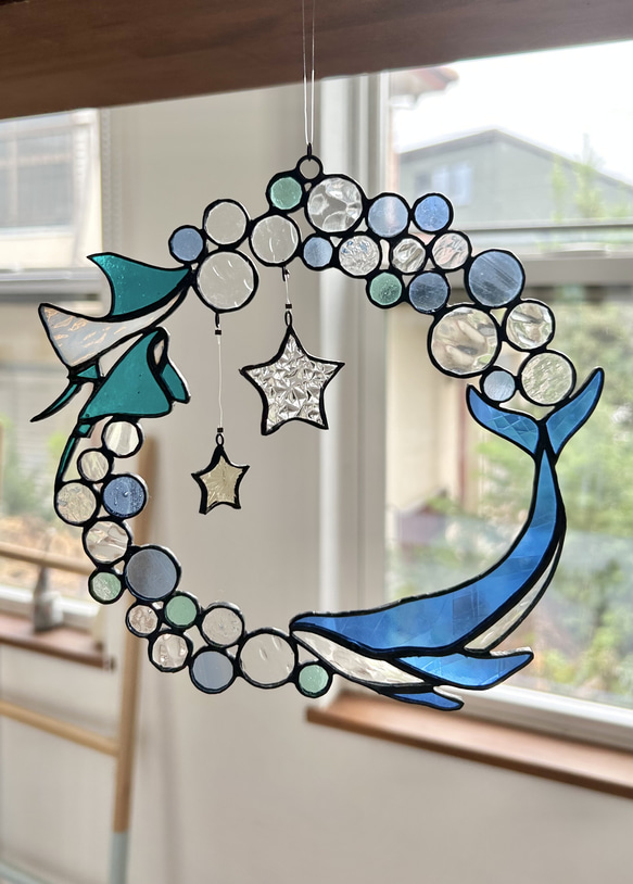 ステンドグラス】海のリース 《クジラとマンタ》 リース Atelier