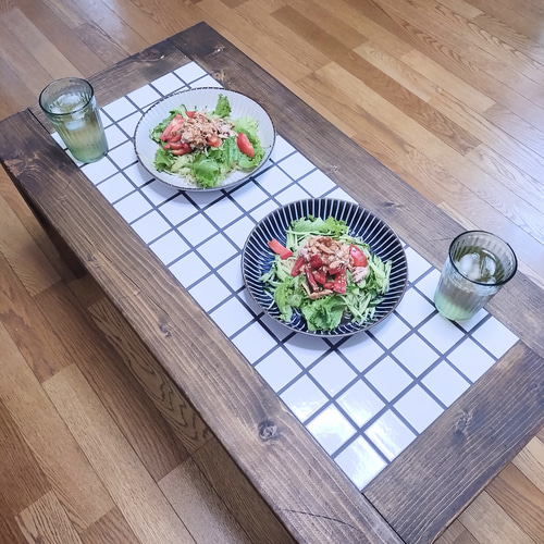 昭和レトロ  タイル 脚付 台 小さなテーブル 昭和レトロ タイル モザイク 脚付 台 小さなテーブル 家具