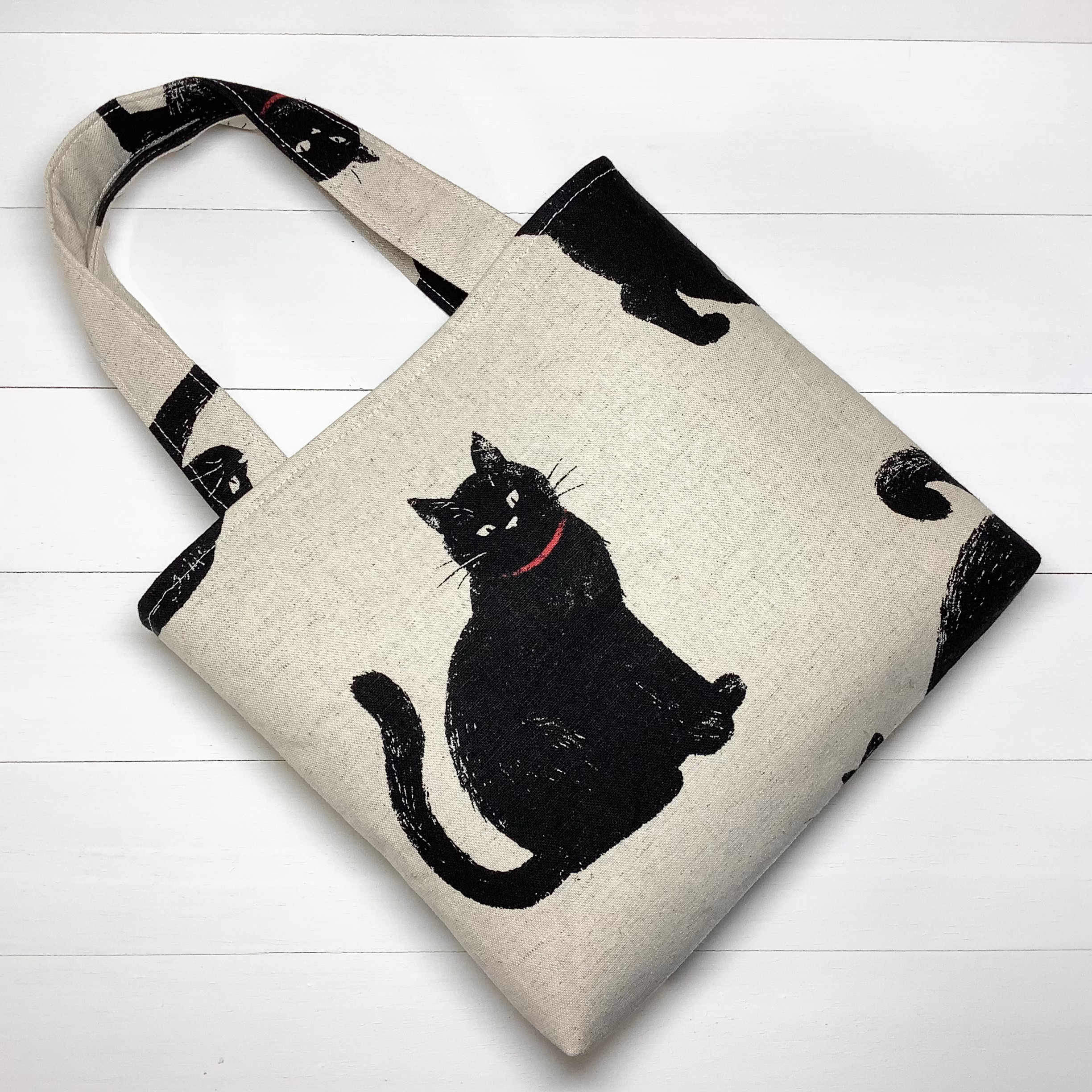 ミニトートバッグ／黒猫柄（生成り）⭐︎手提げ袋・サブバッグ エコ