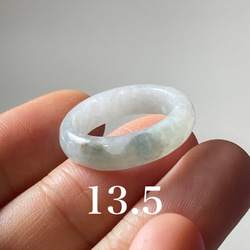 ARG23-133 美品 13.5号 ミャンマー産 天然 本翡翠 リング 指輪 硬玉 くりぬき 1枚目の画像