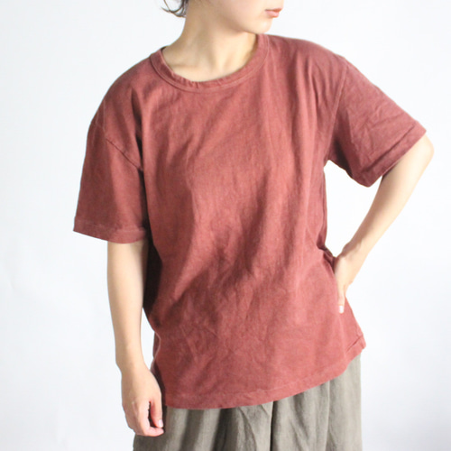 【専用】　Kitta シャツ　草木染め 45R天竺の四角Tシャツ（45草染）: WOMEN｜45R