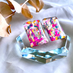 glass rectangle paint art Earrings 2枚目の画像