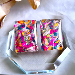 glass rectangle paint art Earrings 1枚目の画像