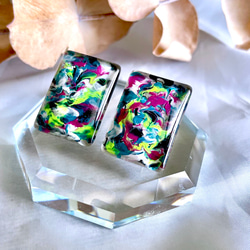 glass rectangle paint art Earrings 5枚目の画像