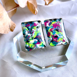 glass rectangle paint art Earrings 4枚目の画像