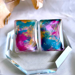 glass rectangle paint art Earrings 1枚目の画像