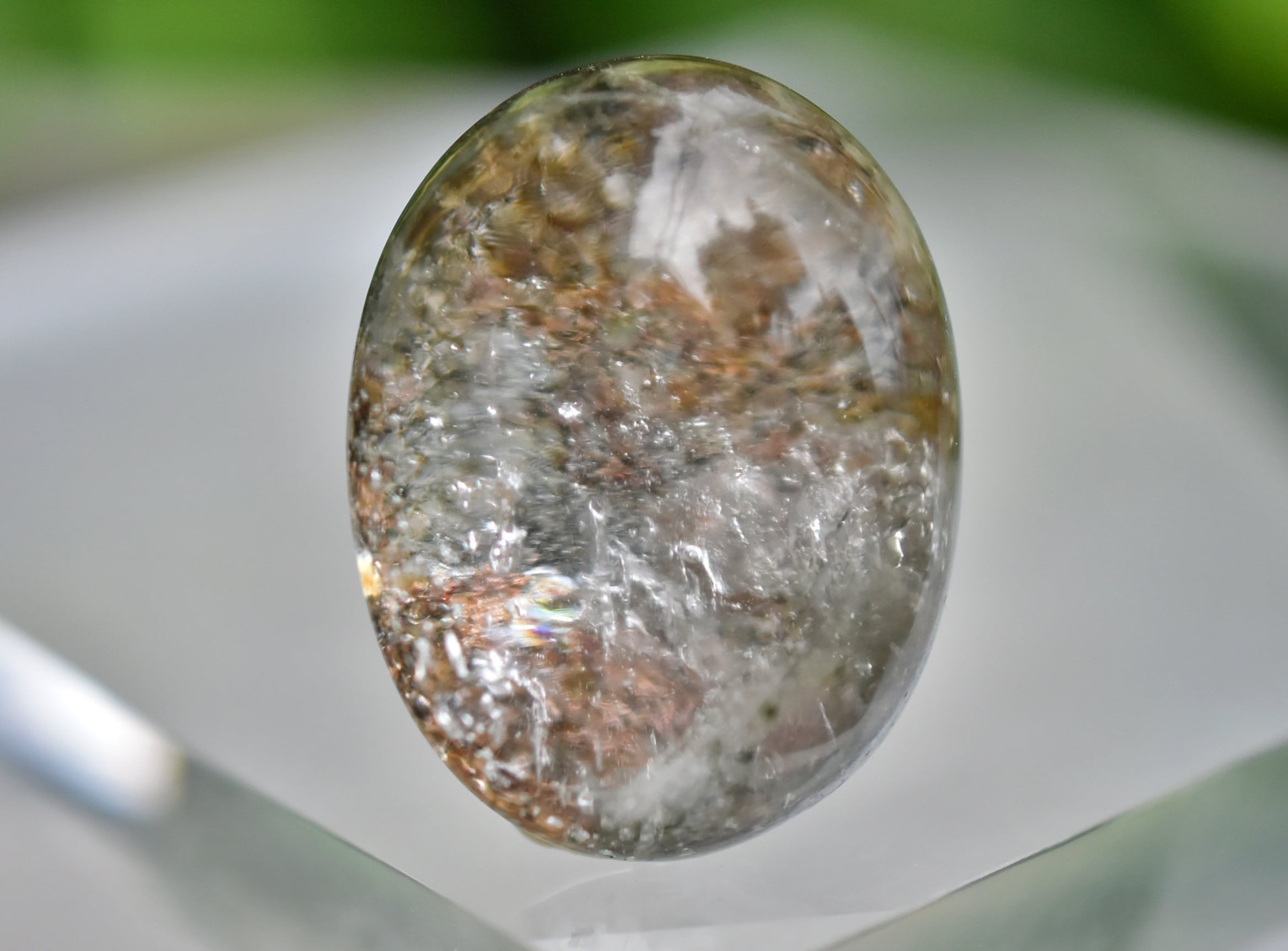 2色☆虹インクルージョン☆ガーデンクォーツs885 天然石 Funky