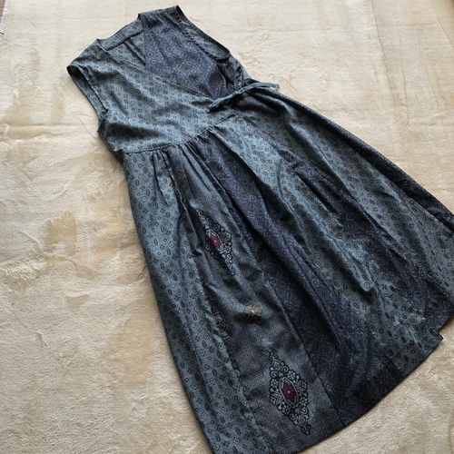 アンティーク大島紬のカシュクールワンピース ジレ パッチワーク 青