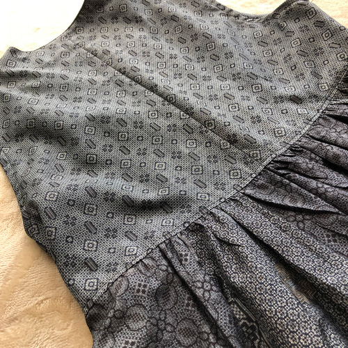 アンティーク大島紬のカシュクールワンピース ジレ パッチワーク 青