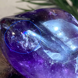 虹入り✨　星空アメジスト　ウルグアイ産　原石　タンブル　紫水晶 2枚目の画像