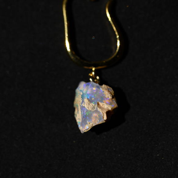 【036 Opal Fest 2023】 オパール 鉱物原石 イヤーカフ 天然石 アクセサリー 7枚目の画像