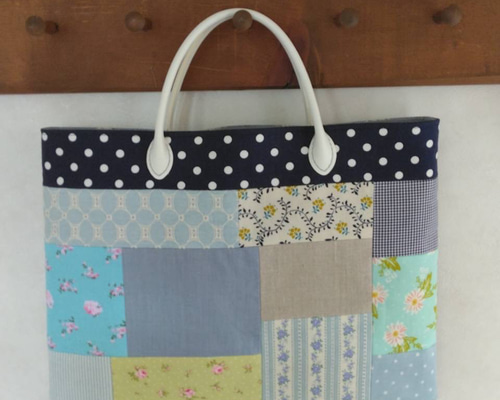 希少極美品✨イビサ トートバッグ オーストリッチ パッチワーク　花柄　A4 極美品☆IBIZA イビサ トートバッグ オーストリッチ パッチ