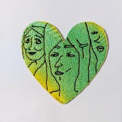 個性牛耳るハート 黄色 イエロー ワッペン アップリケ パッチ 刺繍 面白い 個性的 オリジナル 11枚目の画像