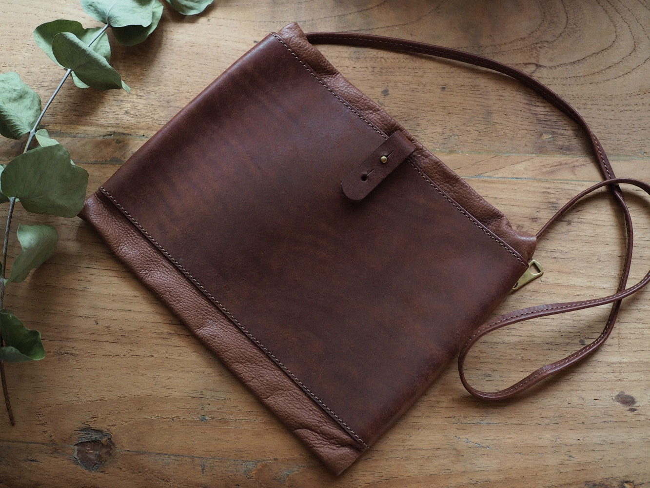 [ Piatto] flat bag/ 牛革と鹿革のサコッシュ