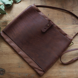 [ Piatto] flat bag/ 牛革と鹿革のサコッシュ 1枚目の画像