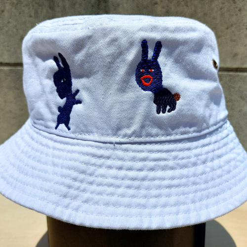 ダークなウサギ 豪華絢爛 バケットハット 白 ホワイト バケットハット