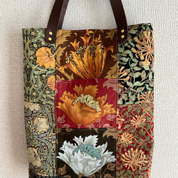 ウイリアムモリス花のトートバッグ(A4サイズ対応) 2枚目の画像