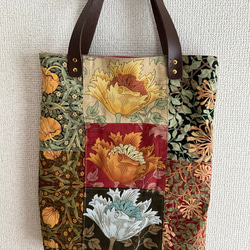 ウイリアムモリス花のトートバッグ(A4サイズ対応) 1枚目の画像