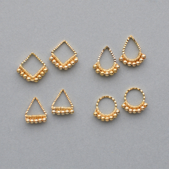 mini triangle (gold) イヤリング ／ ピアス   シンプル さんかく フープ 14枚目の画像