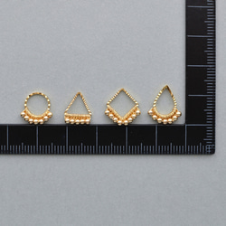 mini triangle (gold) イヤリング ／ ピアス   シンプル さんかく フープ 9枚目の画像
