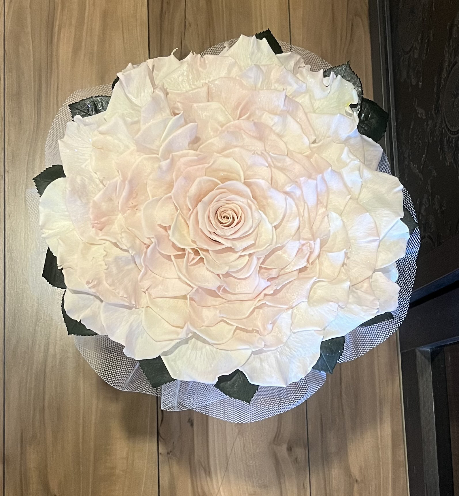 薔薇#トレンド感No. 1 メリアブーケ  ウェディングブーケとブートニアセット 薔薇#トレンド感No. 1 メリアブーケ ウェディングブーケと