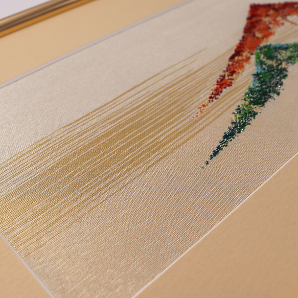 京の錦織　光峯錦織工房　古代の紋様を楽しむ　「金銀彩松」　織物額作品 