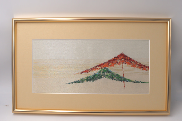 京の錦織　光峯錦織工房　古代の紋様を楽しむ　「金銀彩松」　織物額作品 