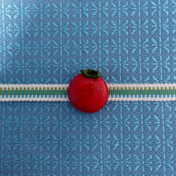 トマトのピンバッジ！帯留めに変更可能 手作り 一点物 3枚目の画像
