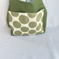 グリーンのはんふとグリーンの水玉で作成したトートバッグとふっくらポーチ 4枚目の画像