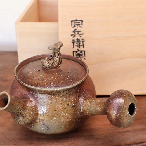 備前焼 急須・鯱(木箱付き) k1-081 ポット・急須 宗兵衛窯 古川 備前焼 急須・鯱(木箱付き) k1-081 ポット・急須 宗兵衛窯 古川