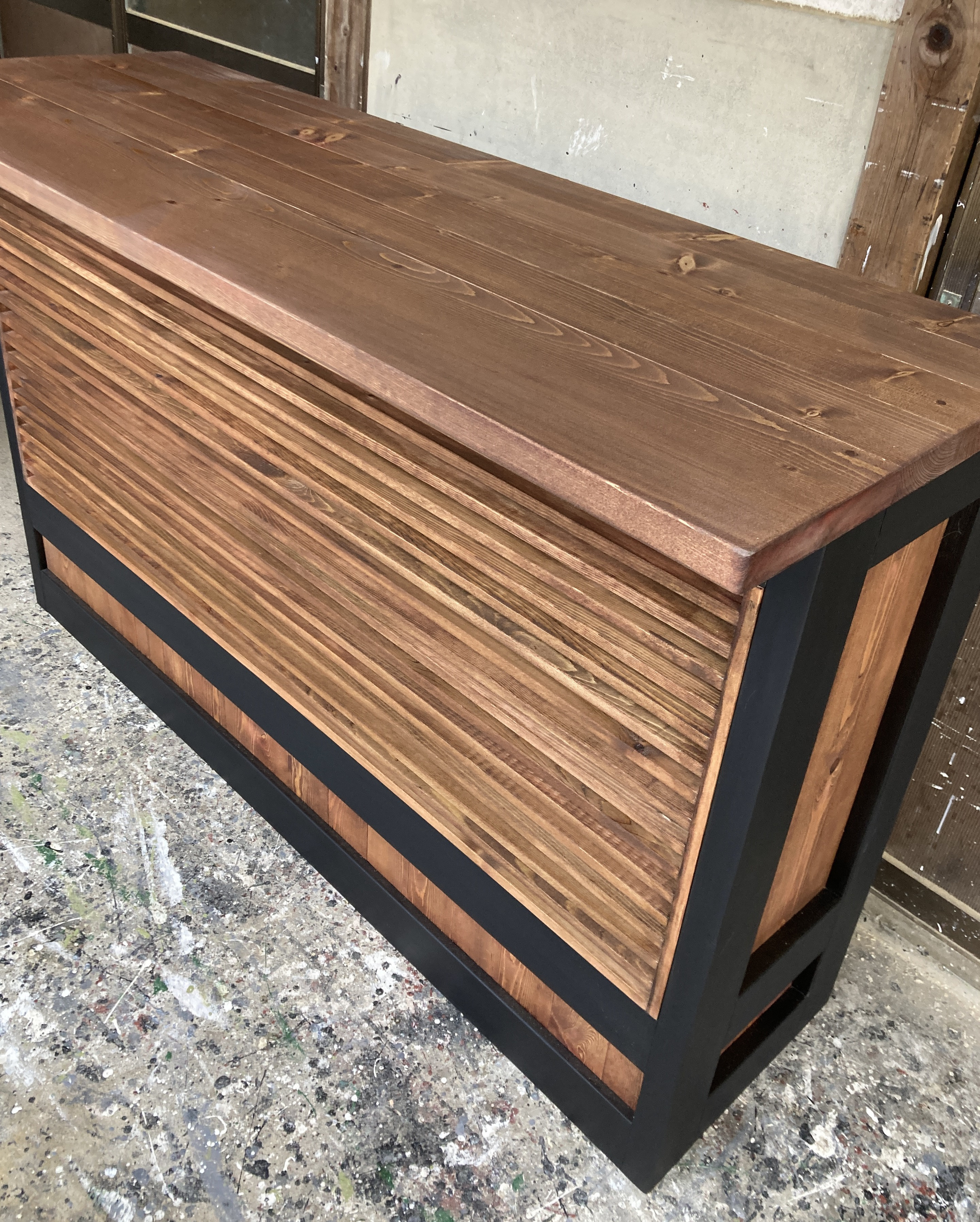 現品処分品 木製ダークブラウンカウンターテーブル 現品処分品