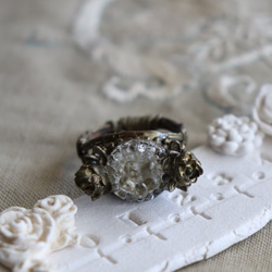 Etterbeek エテルベーク ヴィンテージガラスと花の指輪 指輪・リング