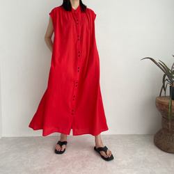 正面紐帶無袖紅色超長連身裙 第6張的照片