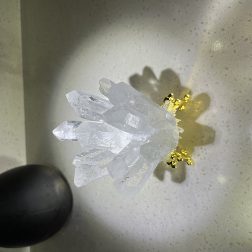 天然石 水晶クラスター 台座付き インテリア 置物 浄化 玄関飾り部屋