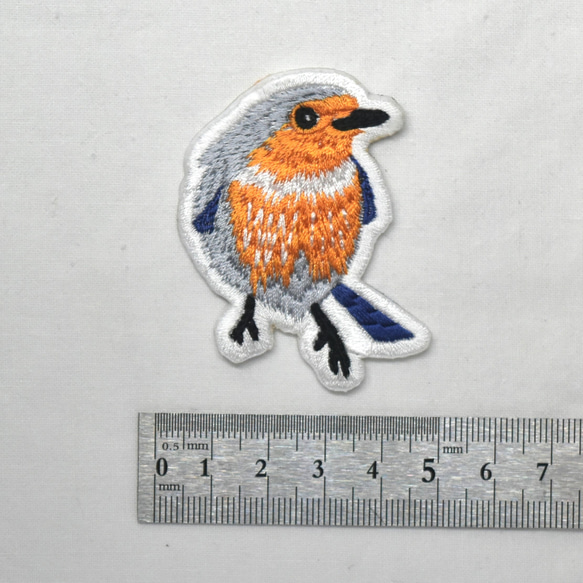 コマドリ風の鳥　刺繍ワッペン　アップリケ　シール可 2枚目の画像
