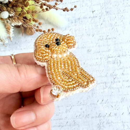 再制作】ビーズ刺繍のうちの子ブローチ・トイプードル（おすわり