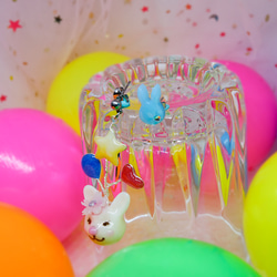 拉著星星氣球的櫻花小兔 耳環|可愛|超萌|動物|不對稱 第4張的照片
