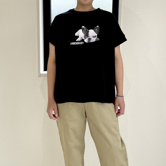 フレンチブルドッグ プリントTシャツ 綿100% サイドスリット 袖口リブ素材 (ブラック) 1枚目の画像