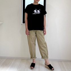 フレンチブルドッグ プリントTシャツ 綿100% サイドスリット 袖口リブ素材 (ブラック) 3枚目の画像