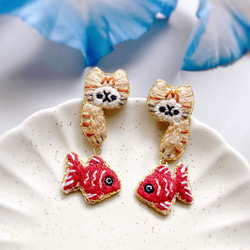 金魚貓刺繡耳環/耳環 第1張的照片