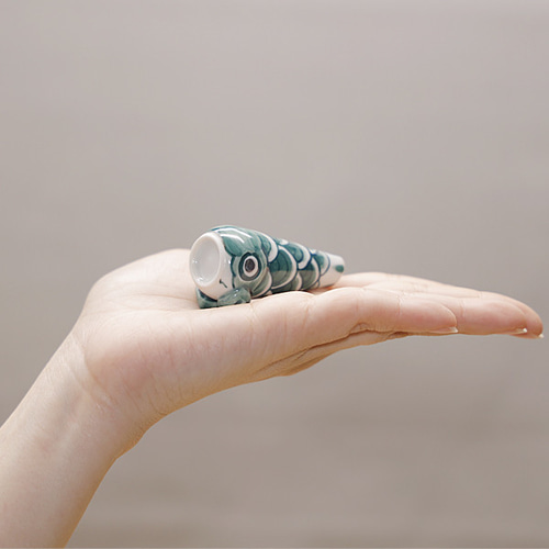 砥部焼 おしゃれ 「こいのぼり 緑」 鯉のぼり 室内用 置物 陶器 手作り