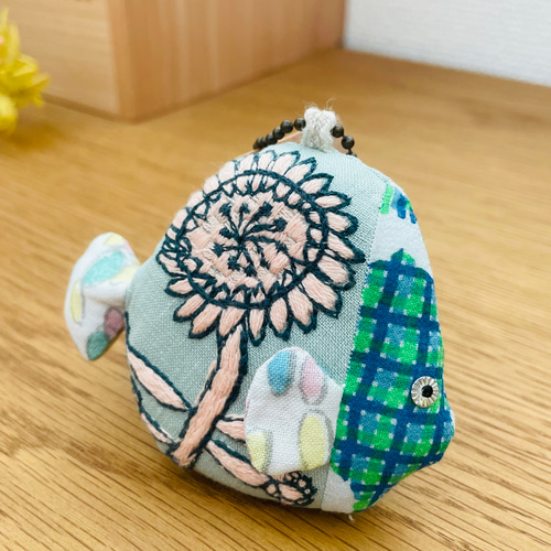 ︎︎◌再販︎︎◌⚮̈ミナペルホネンハンドメイド⚮̈お魚さん