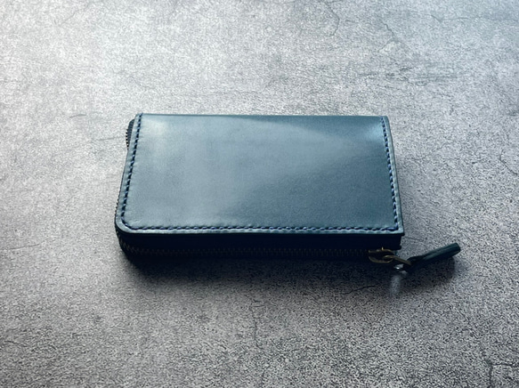 【手工縫製】仿古藍色真皮L型拉鍊真皮雙折錢包（鈔票看起來很漂亮。這款錢包專注於取放方便。 第13張的照片