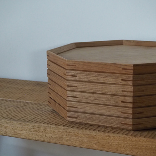 クルミ材の八角トレイ 1枚《木のトレイ、トレー、お盆》 お盆・トレイ